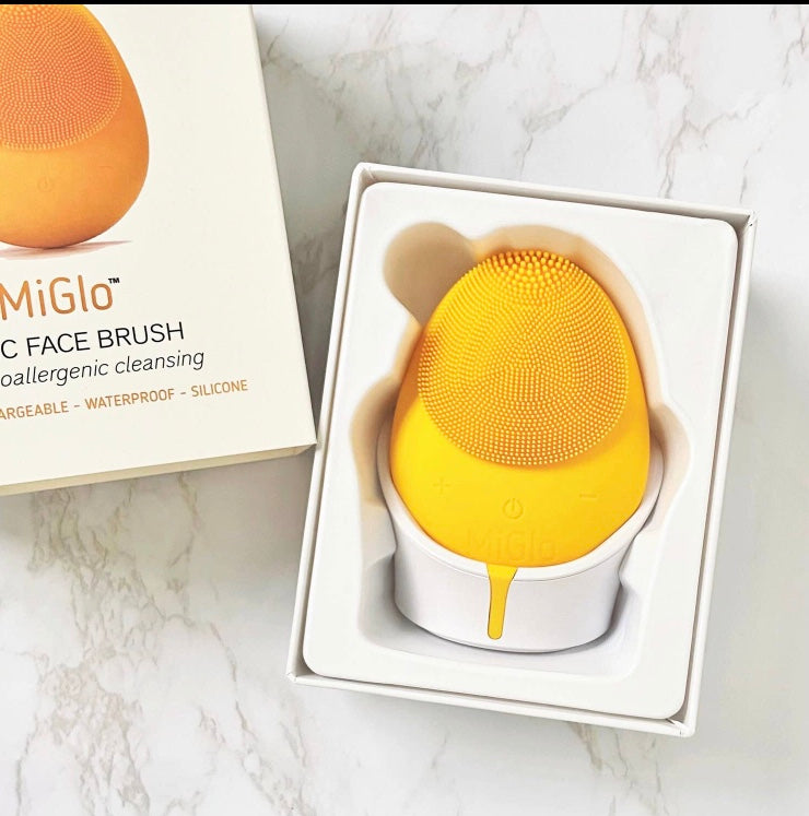 Exfoliating Face Cleansing Brush